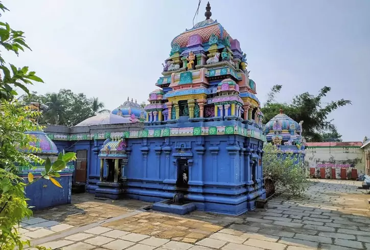 erukathampuliyur-sivan-temple-inside