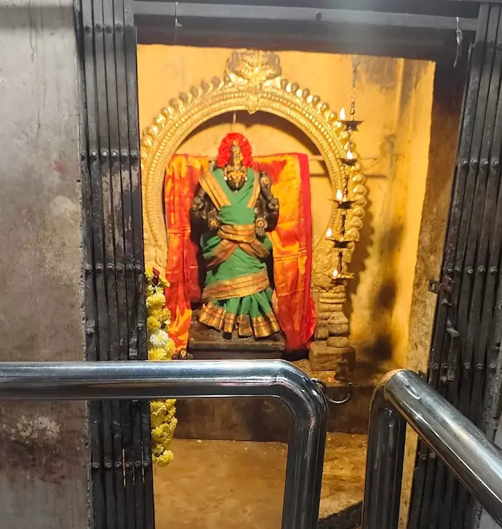 kolapakkam-sivan-temple-aanadhavalli