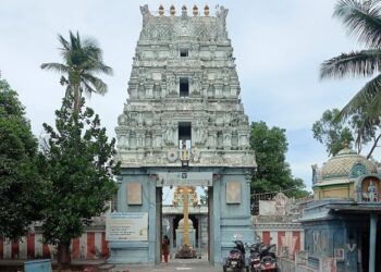 semmancheri srinivasa perumal temple entrance gopuram