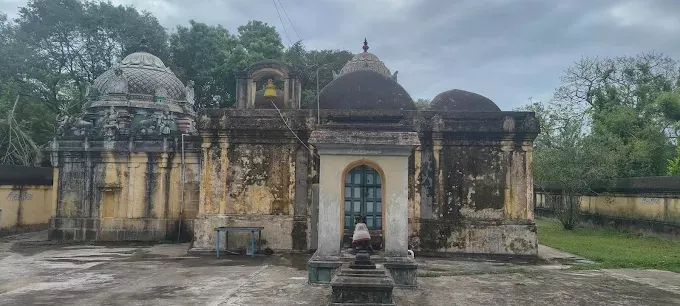 thirukattupalli-aaranya-sundhareswarar-temple-inside