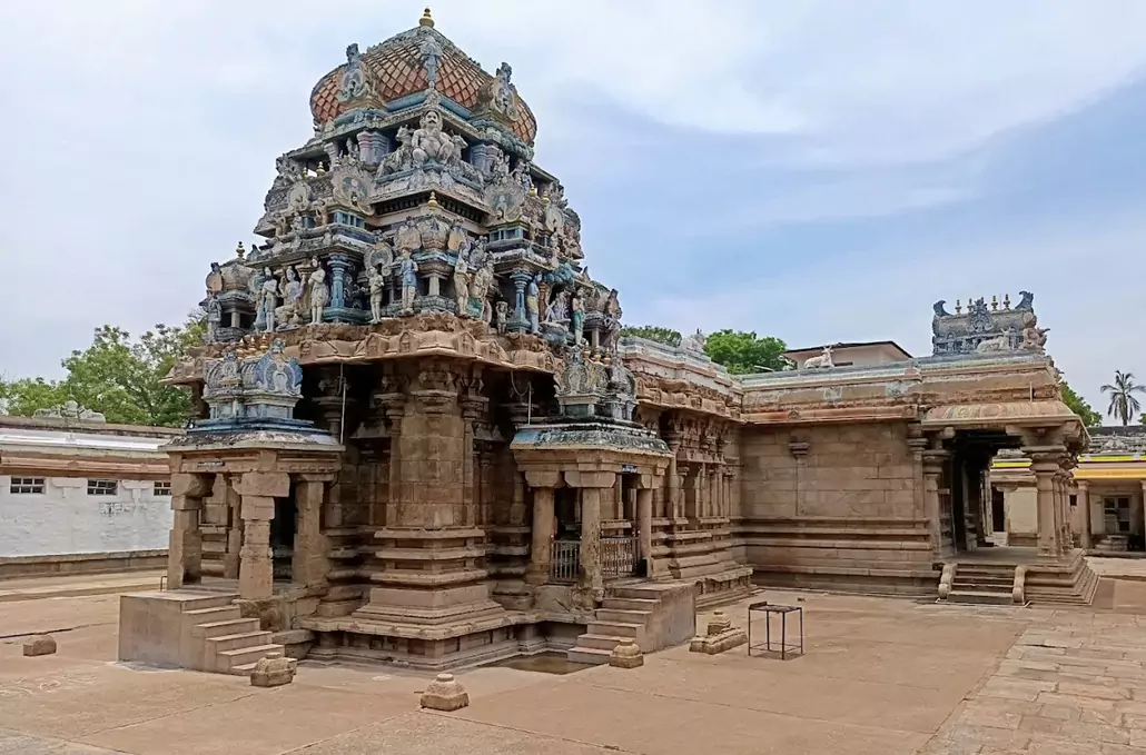 thiruvathavur-thirumarainathar-temple-inside
