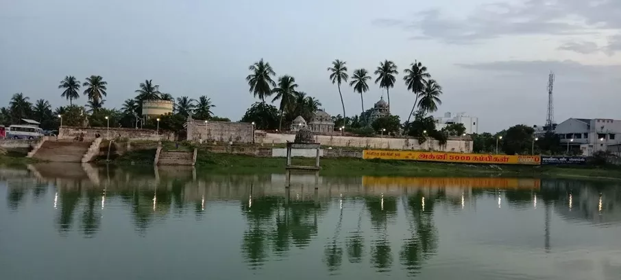 thiruchitrambalam-periyanayagi-amman-temple-pond