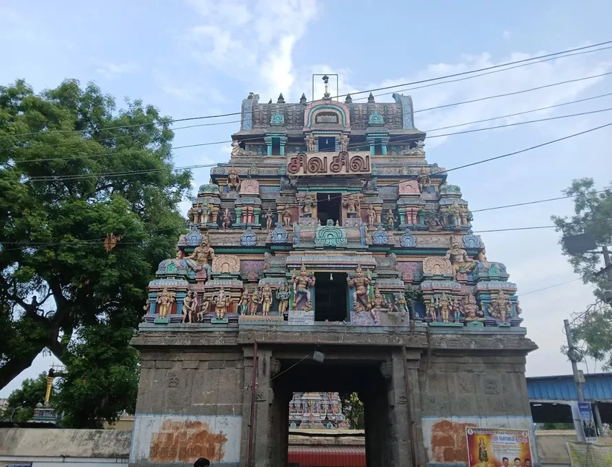 poonamallee-vaitheeswaran-temple-gopuram